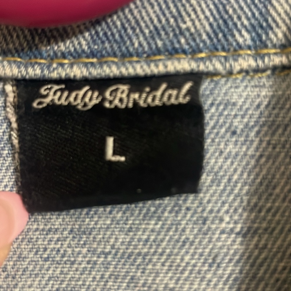 Jean jacket - Picture 2 of 3